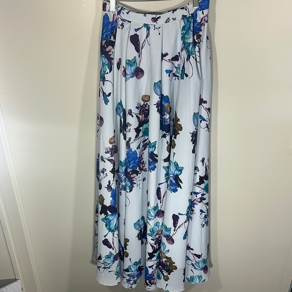 Fame and Partners Light Blue and Purple Floral Pleated Maxi Skirt A-line Size 4 - Picture 1 of 9